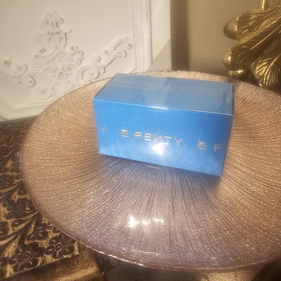 Fenty Blue Box - Picture 8 of 13
